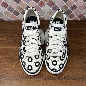 NWOB Women's Keds Jump Kick Mod Embroidered Sneakers, Size 5 Black and White‎